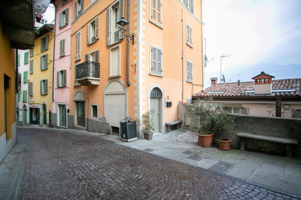 Ferienwohnung La Chicca Di Paola Lovere Exterior foto
